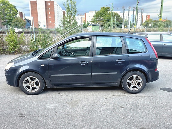 Ford C-Max 9 of 18