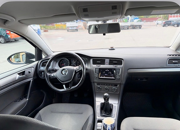 Volkswagen Golf VII 7 of 7