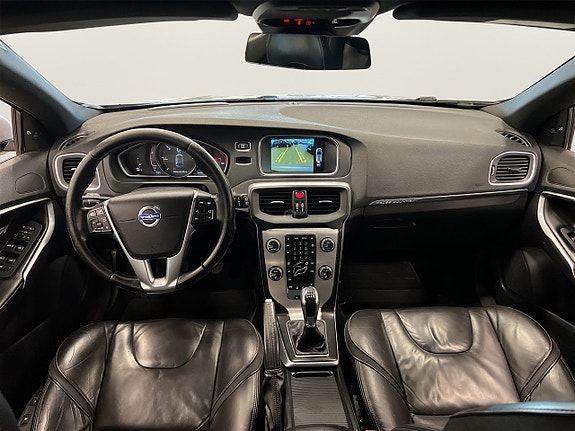 Volvo V40 Cross Country 8 of 20