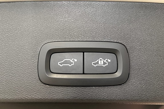 Volvo XC40 18 of 22