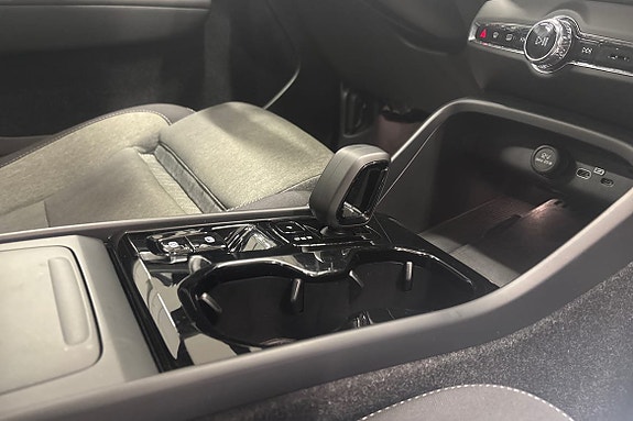 Volvo XC40 15 of 22