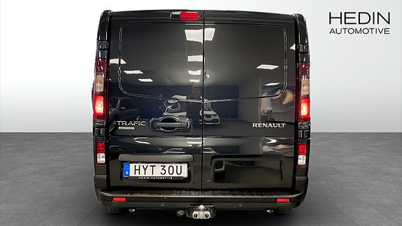Renault Trafic 7 of 12