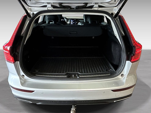 Volvo V60 Cross Country 11 of 19