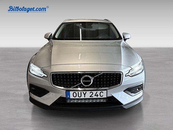 Volvo V60 Cross Country 4 of 20