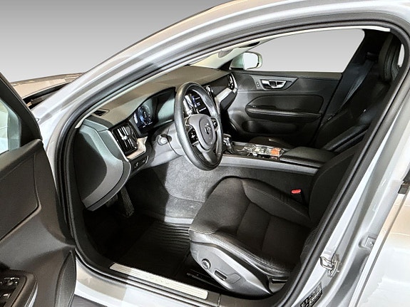 Volvo V60 Cross Country 13 of 20