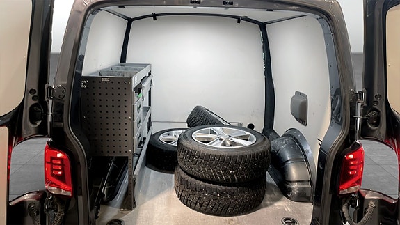 Volkswagen Transporter 10 of 12