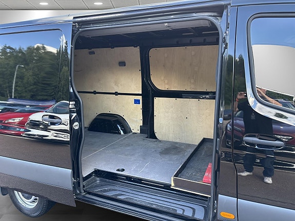 Mercedes-Benz Sprinter 319 5 of 18
