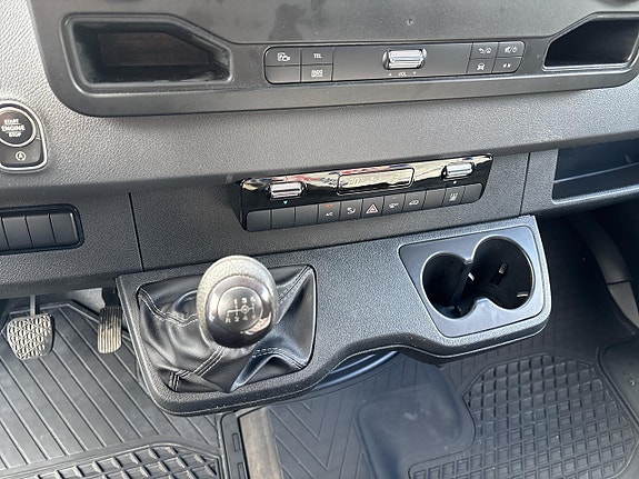 Mercedes-Benz Sprinter 319 11 of 18