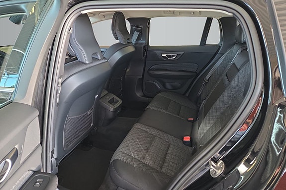 Volvo V60 11 of 13
