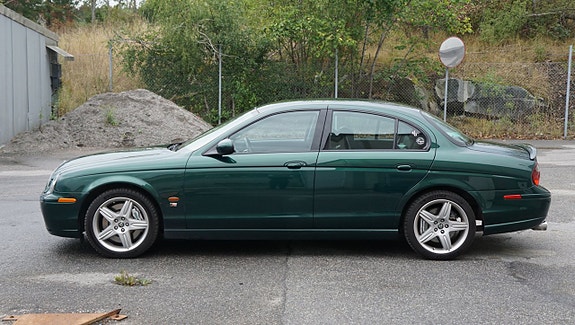Jaguar S-TYPE 4 of 30