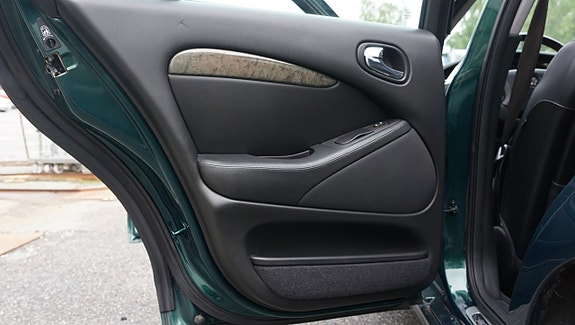 Jaguar S-TYPE 24 of 30