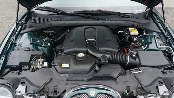 Jaguar S-TYPE 17 of 30