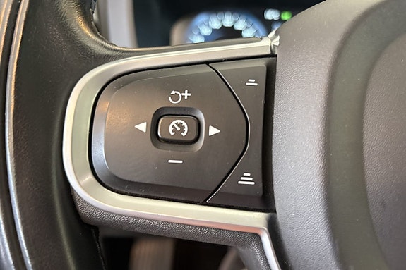 Volvo XC60 21 of 30