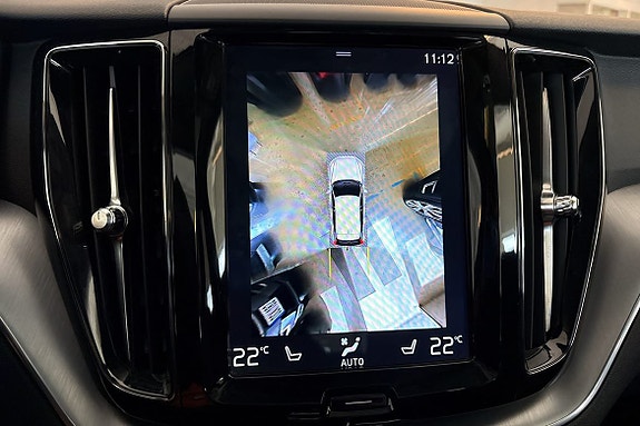 Volvo XC60 24 of 30