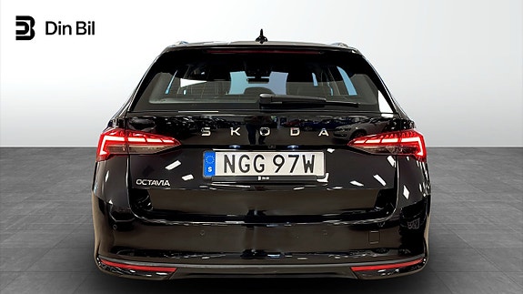 Skoda Octavia 5 of 12
