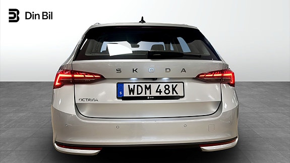 Skoda Octavia 5 of 12