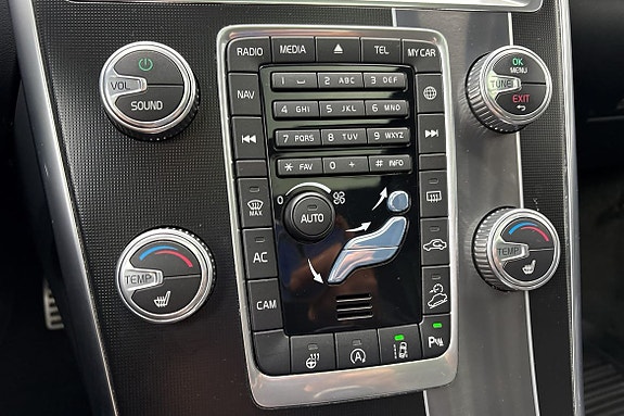 Volvo XC60 20 of 30