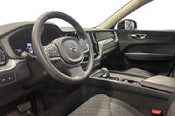 Volvo XC60 8 of 10