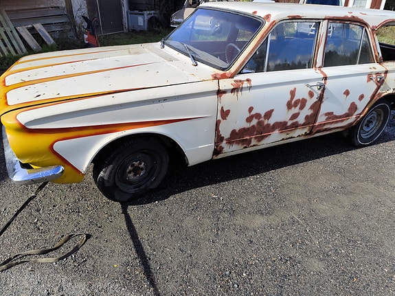 Plymouth Valiant 2 of 6