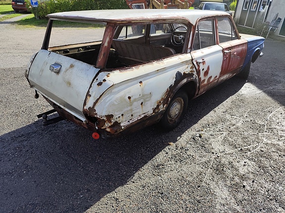 Plymouth Valiant 5 of 6