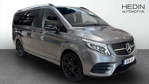 Mercedes-Benz V300 3 of 22