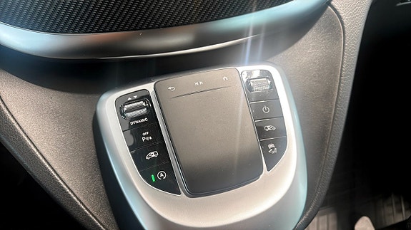 Mercedes-Benz V300 22 of 22