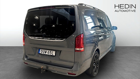 Mercedes-Benz V300 6 of 22