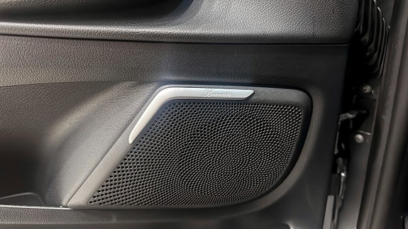 Mercedes-Benz V300 17 of 22
