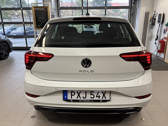 Volkswagen Polo 5 of 15