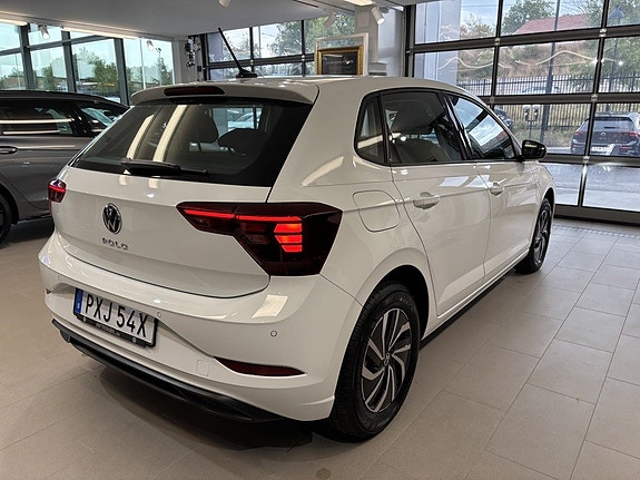 Volkswagen Polo 4 of 15