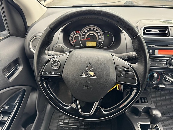 Mitsubishi Space Star 10 of 13