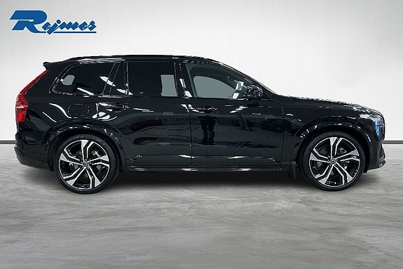 Volvo XC90 16 of 18