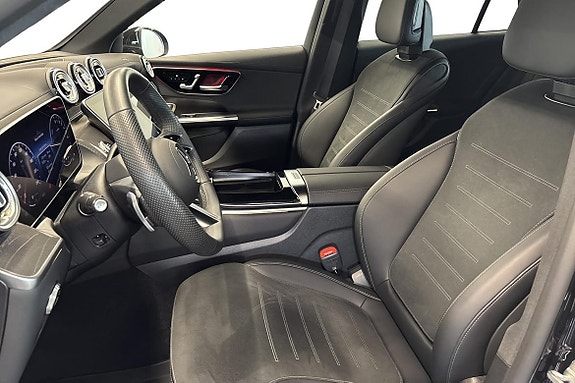 Mercedes-Benz GLC300 e 12 of 20