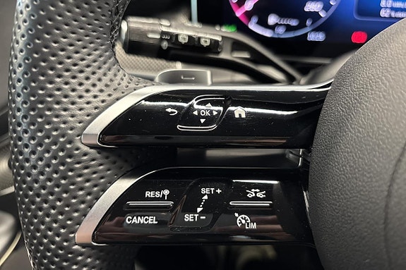 Mercedes-Benz GLC300 e 10 of 20