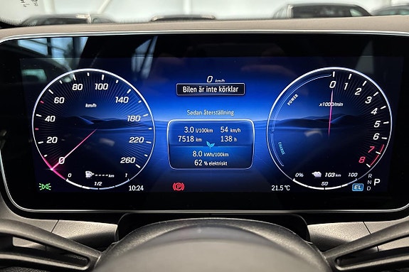 Mercedes-Benz GLC300 e 15 of 20
