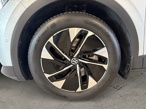 Volkswagen ID.4 5 of 12