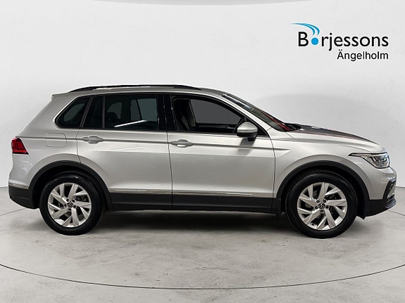 Volkswagen Tiguan 2 of 14