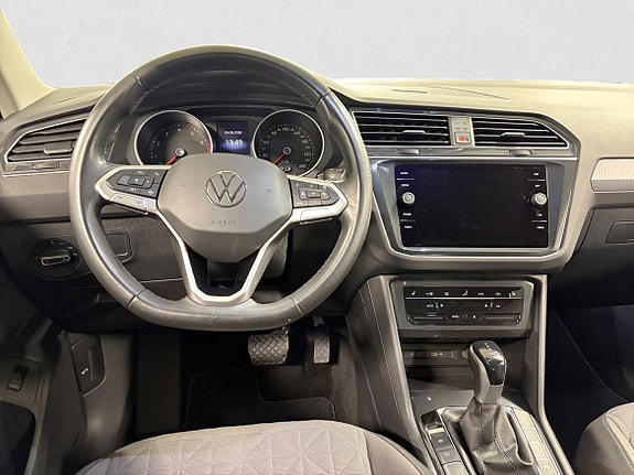 Volkswagen Tiguan 9 of 14