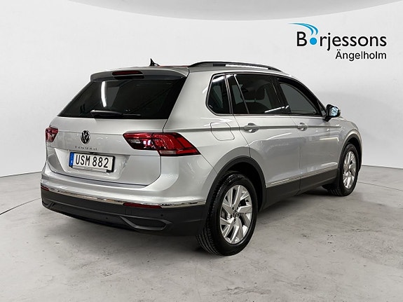 Volkswagen Tiguan 3 of 14