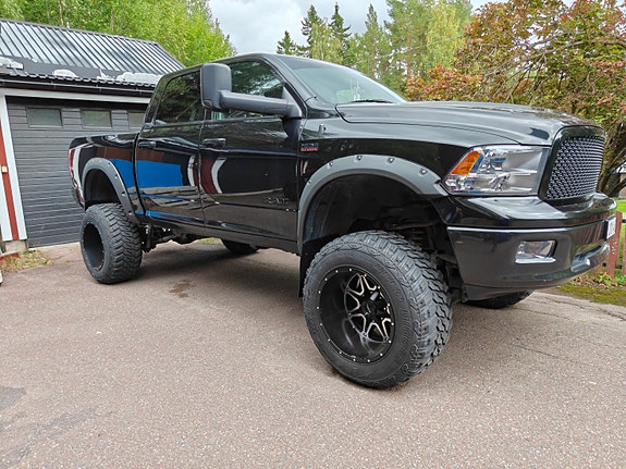 RAM 1500 2 of 8