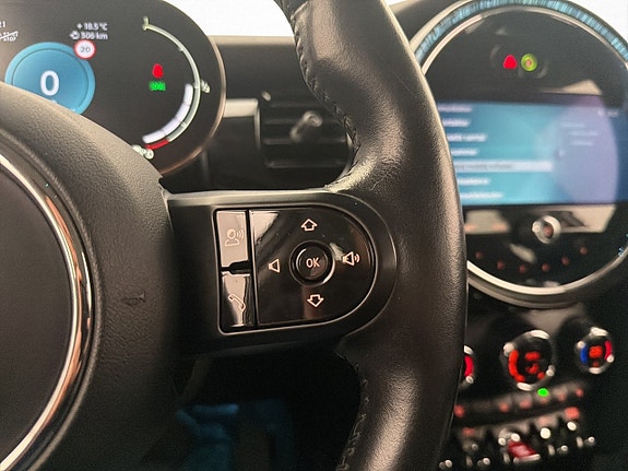 MINI Cooper 14 of 30