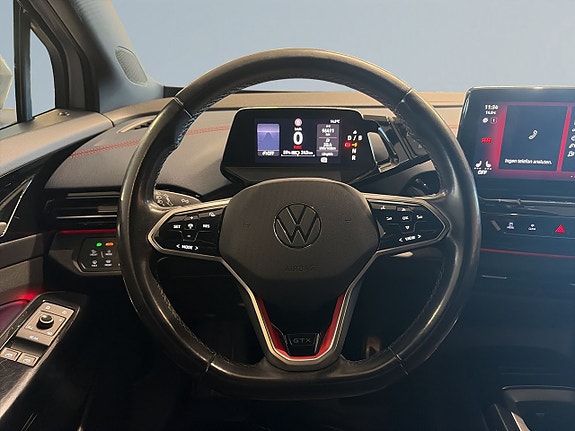 Volkswagen ID.4 GTX 9 of 18