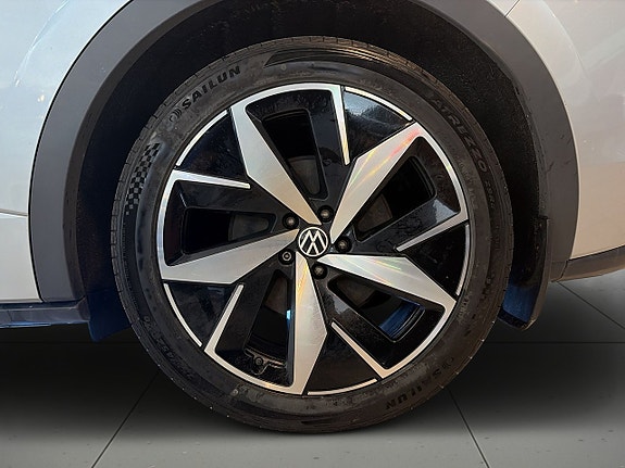 Volkswagen ID.4 GTX 14 of 18