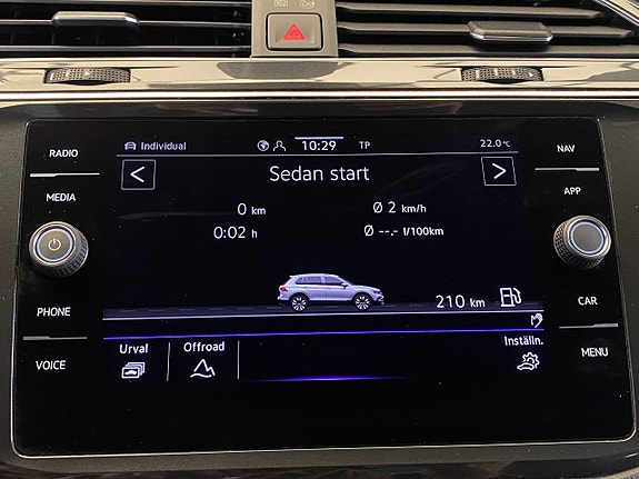 Volkswagen Tiguan 19 of 30