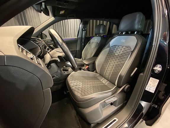 Volkswagen Tiguan 7 of 30