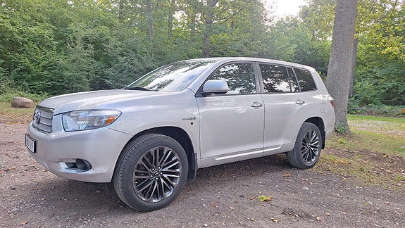 Toyota Highlander 8 of 14
