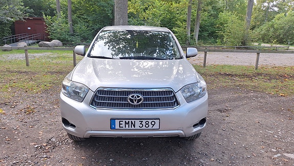 Toyota Highlander 9 of 14