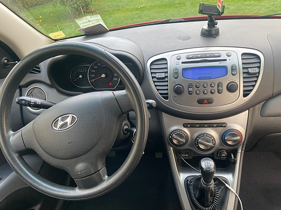 Hyundai i10 3 of 6