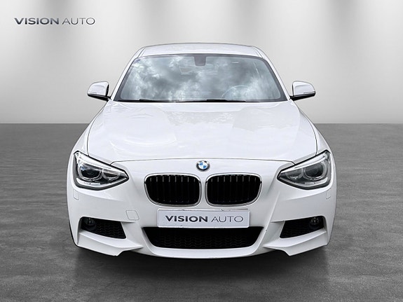 BMW 116i 2 of 25
