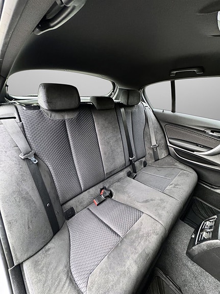 BMW 116i 19 of 25